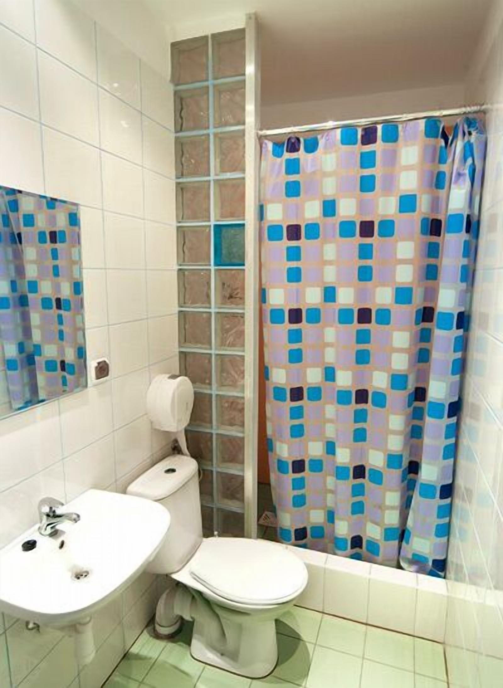 Triple Room Private External Bathroom